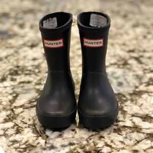 HUNTER Classic Waterproof Rain Boot